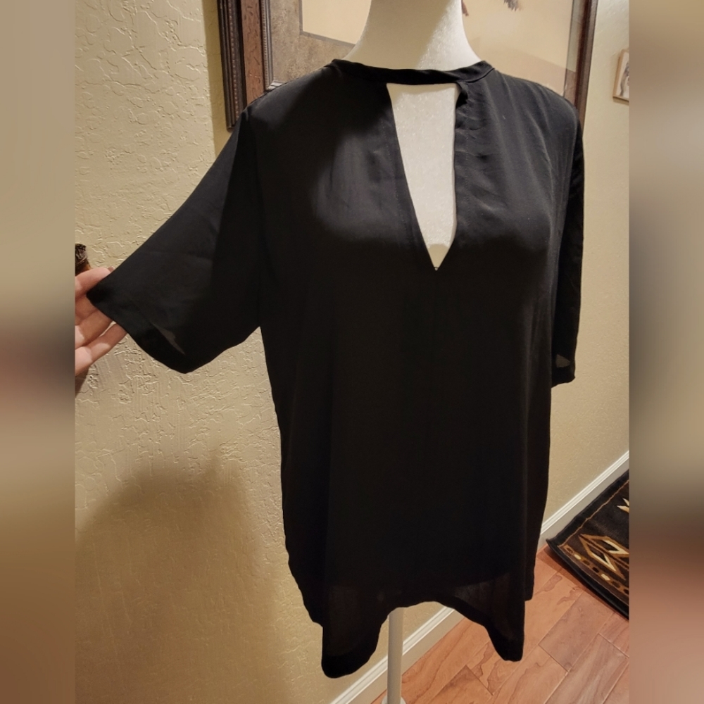 % Lulus Blouse - Size L